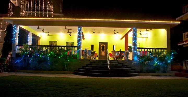 Marina Bay Beach Resort Candolim Eksteriør bilde