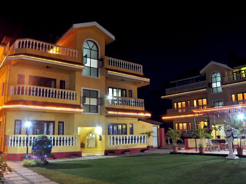 Marina Bay Beach Resort Candolim Eksteriør bilde