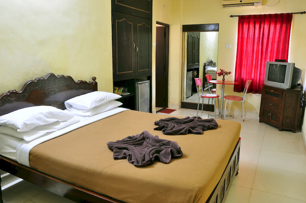Marina Bay Beach Resort Candolim Eksteriør bilde