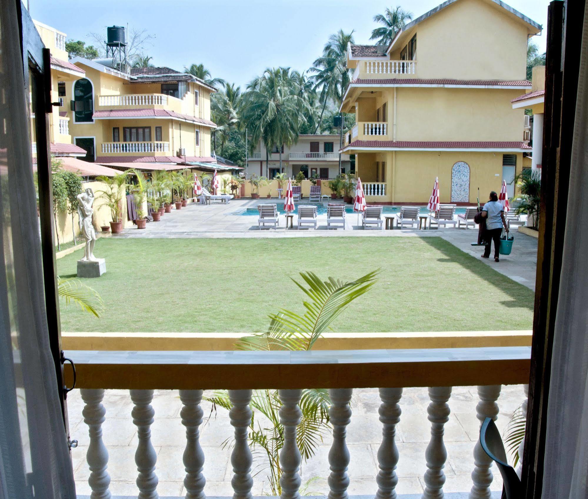 Marina Bay Beach Resort Candolim Eksteriør bilde