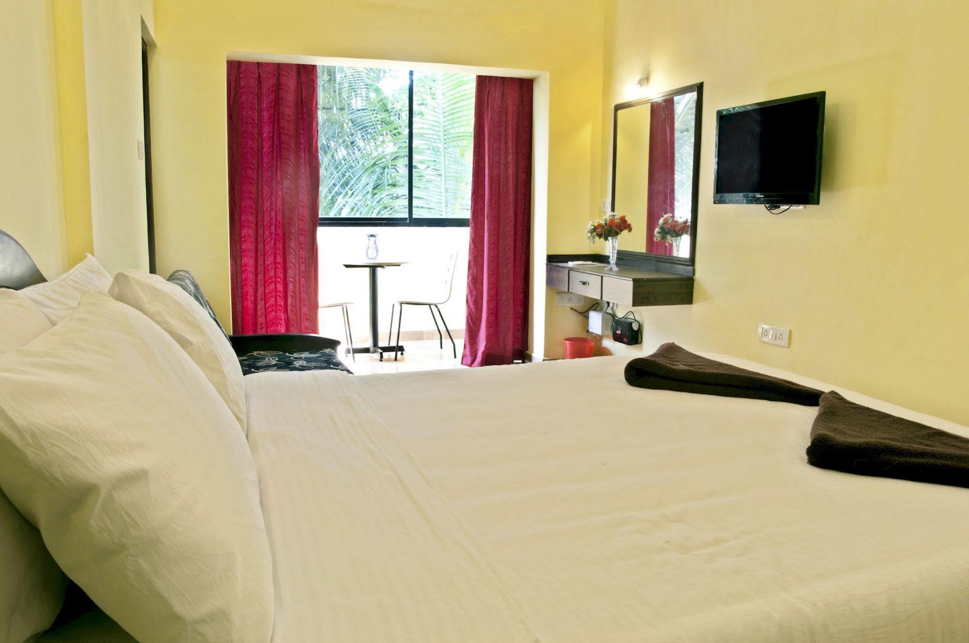 Marina Bay Beach Resort Candolim Eksteriør bilde
