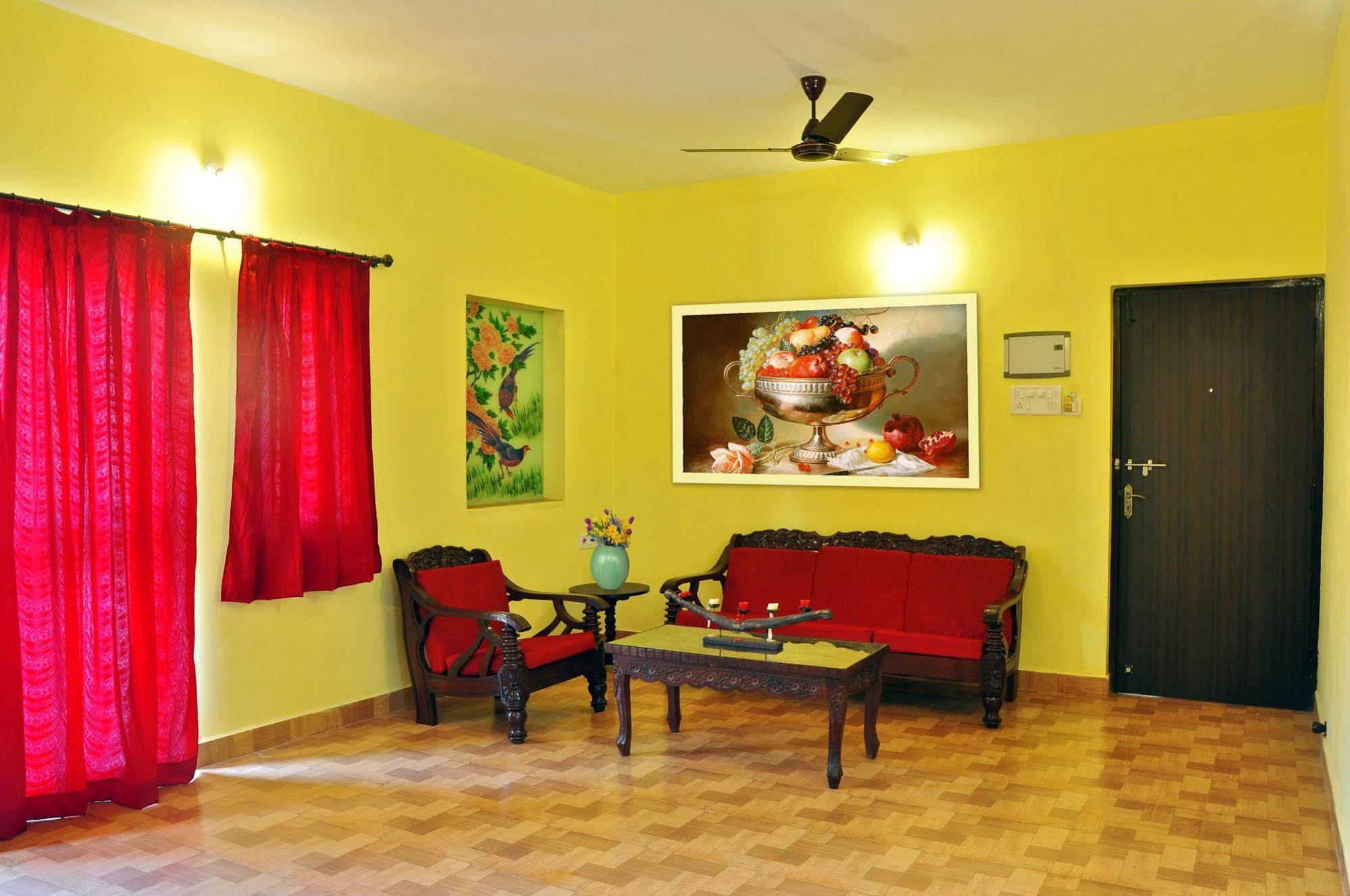 Marina Bay Beach Resort Candolim Eksteriør bilde