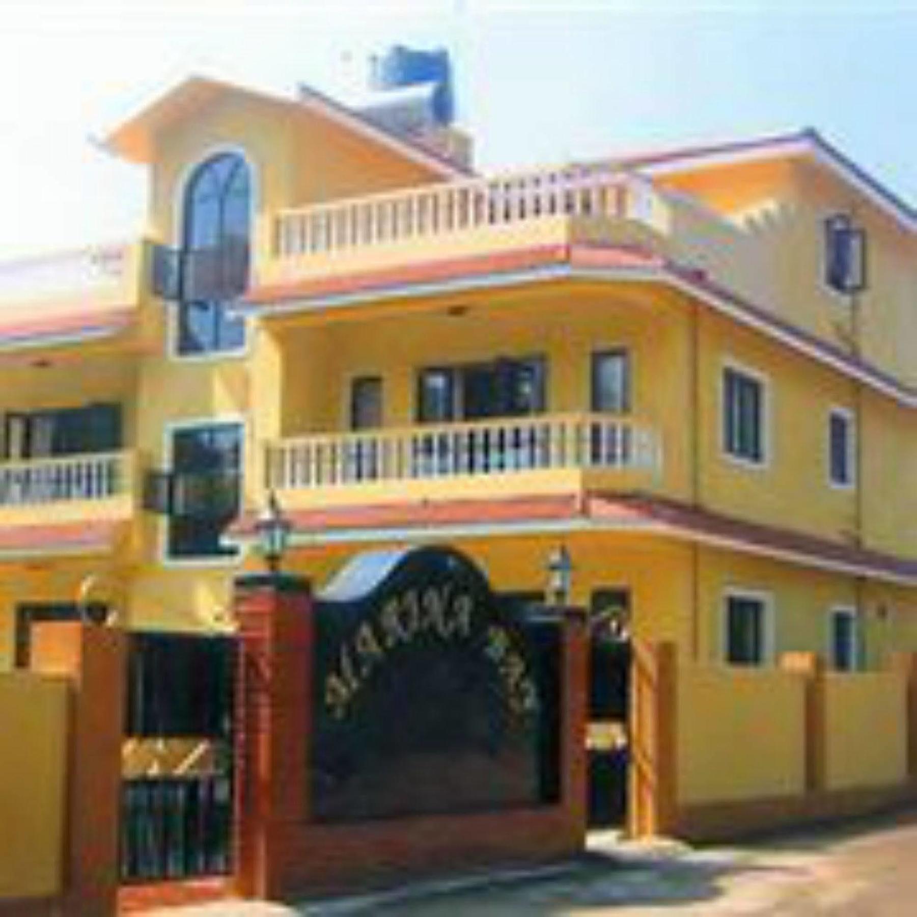 Marina Bay Beach Resort Candolim Eksteriør bilde